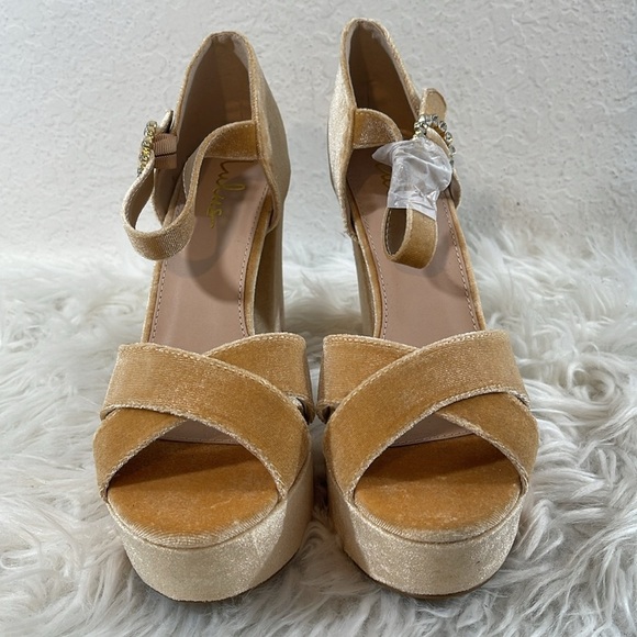 LULUS Crushest Champagne Velvet Rhinestone Ankle Strap Chunky Heels Size 10 NEW - Picture 4 of 16